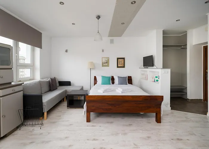Kino Femina Pleasant Studio