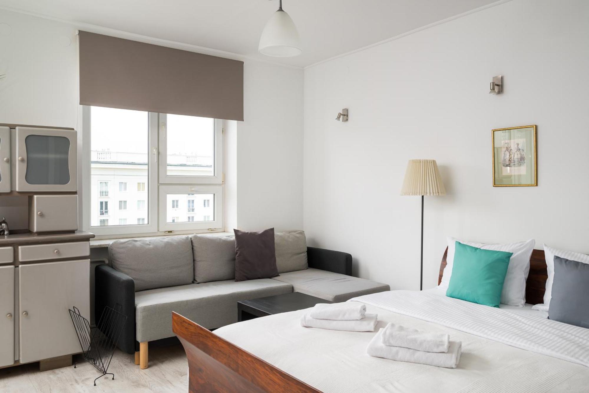 Kino Femina Pleasant Apartament *